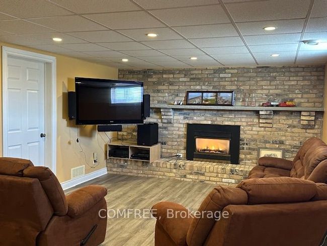 3938 Tile Yard Rd, House other with 3 bedrooms, 1 bathrooms and 6 parking in Petrolia ON | Image 17