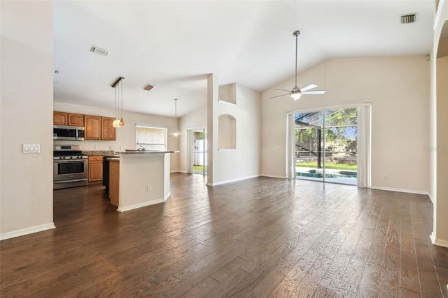 7015 Colony Pointe Dr, House other with 3 bedrooms, 2 bathrooms and null parking in RIVERVIEW FL | Image 11