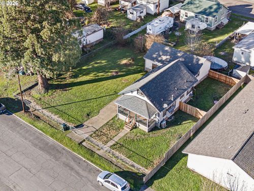 430 Division Ave, Drain, OR, 97435-0257 | Card Image