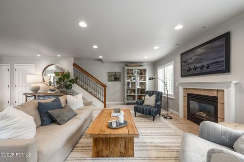 143 Geneva Drive, Midway, UT, 84049 | Card Image