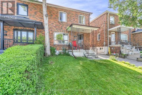 210 Bicknell Avenue, Toronto (Keelesdale-Eglinton West), ON, M6M4G9 | Card Image