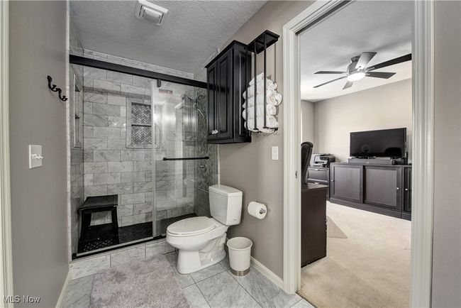 Full bathroom 2nd Floor | Image 33