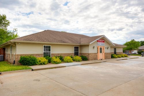 1420 W Broadway St, Polk City, IA, 50226-1203 | Card Image