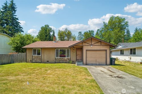 10516 52nd Ave Ne, Marysville, WA, 98270-2049 | Card Image