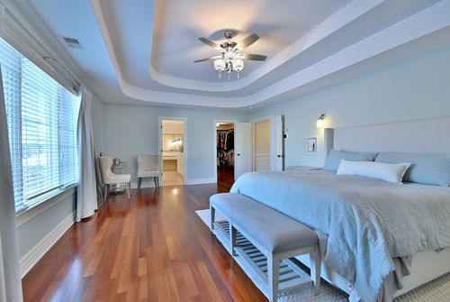 145 N Walnut St, Elmhurst, IL, 60126-2633 | Card Image