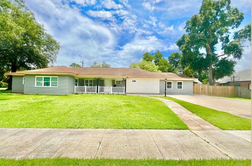 4550 Sunken Ct, Port Arthur, TX, 77642-2003 | Card Image