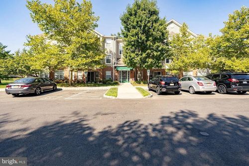 433 Mowat Cir, Trenton, NJ, 08690-3220 | Card Image