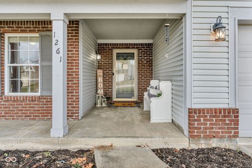 1261 Silver Ridge Ln, Brownsburg, IN, 46112-8143 | Card Image