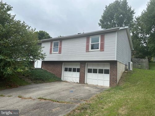 108 Melanie Ln, PLEASANT GAP, PA, 16823-9686 | Card Image