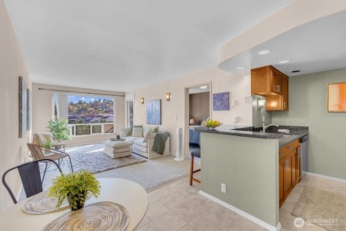 apt-406-720 Lakeside Ave S, Seattle, WA, 98144-3328 | Card Image