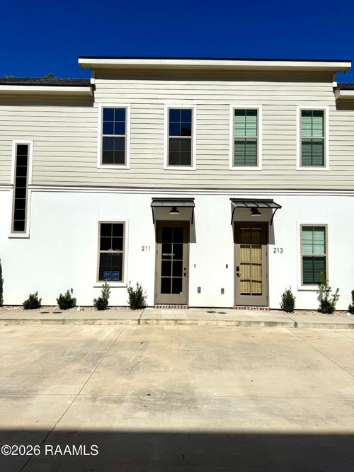 211 Steiner Rd, Lafayette, LA, 70508-6003 | Card Image