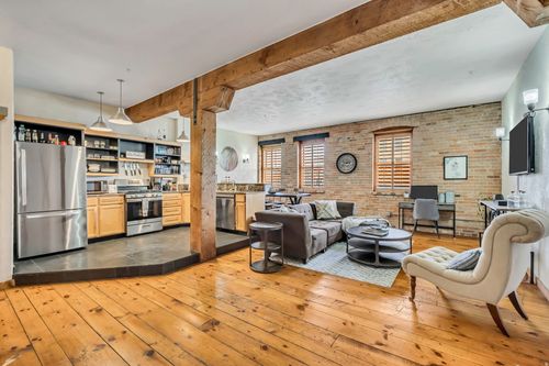 apt-206-327 W 200 S, Salt Lake City, UT, 84101-4210 | Card Image