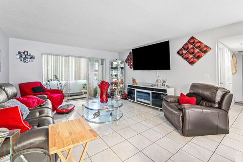 725 Lori Dr, Palm Springs, FL, 33461-1291 | Card Image