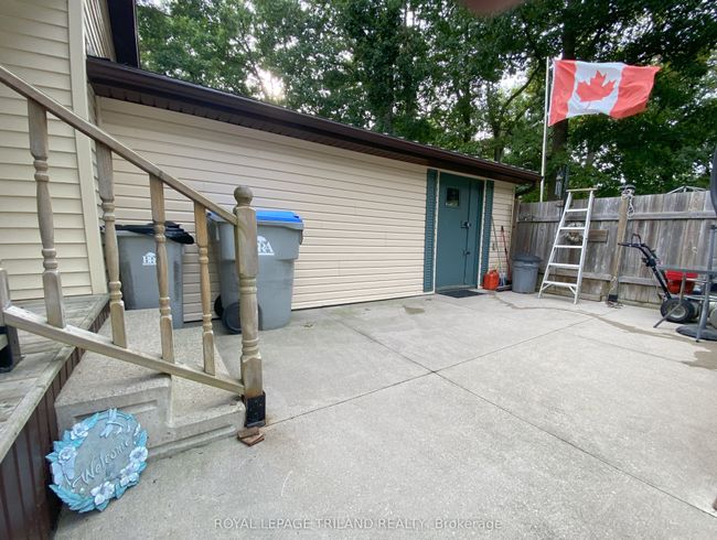 2 - 9951 Northville Cres, Home with 2 bedrooms, 1 bathrooms and 2 parking in Thedford ON | Image 41