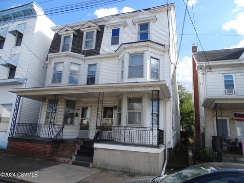 310 W 3rd St, Mount Carmel, PA, 17851-1940 | Card Image