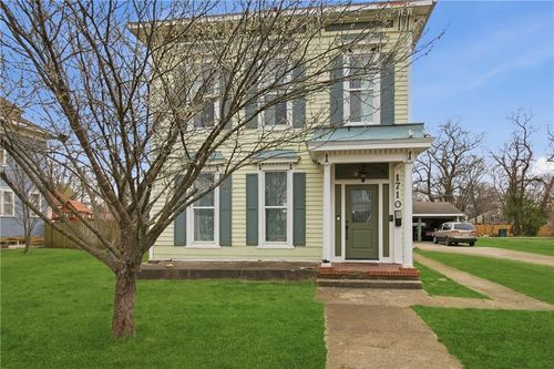 1710 Morgan Ave, Parsons, KS, 67357-4344 | Card Image