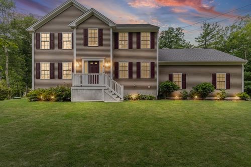 5 County St, Berkley, MA, 02779-1207 | Card Image