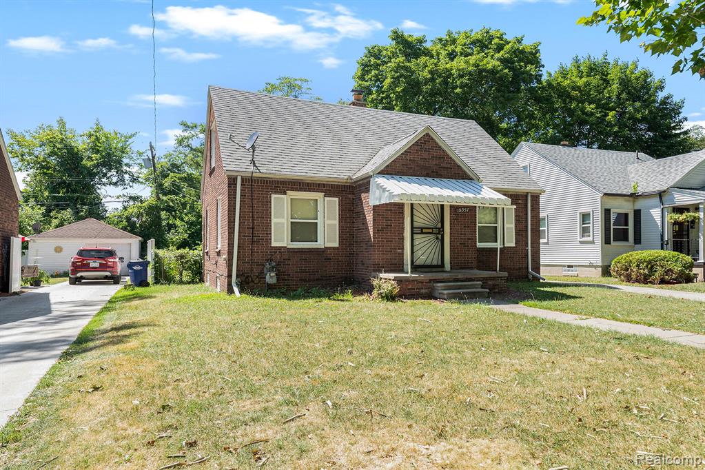 18957 Winthrop Street, Sold in Detroit Zoocasa