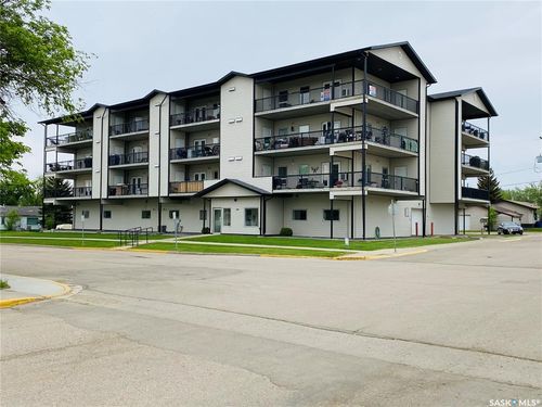 401-220 Mccallum Ave, Birch Hills, SK, S0J0G0 | Card Image