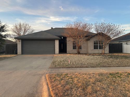 4211 Breckenridge Dr, Killeen, TX, 76542-7551 | Card Image