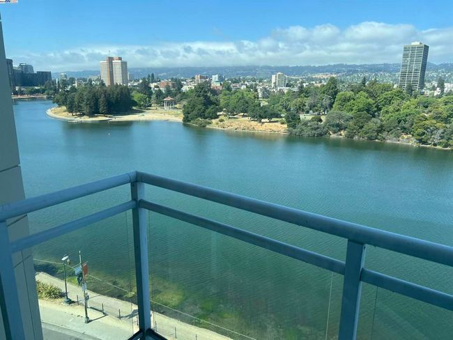 APT-821 - 1 Lakeside Dr, Condo with 2 bedrooms, 2 bathrooms and 2 parking in Oakland CA | Image 24