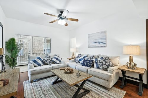 apt-218-4444 Harlanwood Dr, Fort Worth, TX, 76109-1910 | Card Image