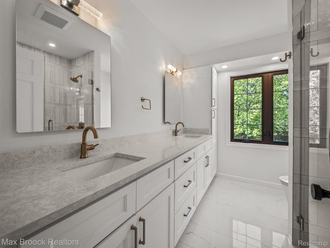 706 Great Oaks Dr, House other with 4 bedrooms, 3 bathrooms and null parking in Bloomfield Hills MI | Image 36