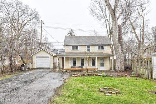 1377 Dorothea Rd, Berkley, MI, 48072-2148 | Card Image