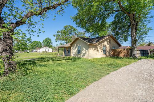 5103 Yellowstone Blvd, Houston, TX, 77021-4424 | Card Image