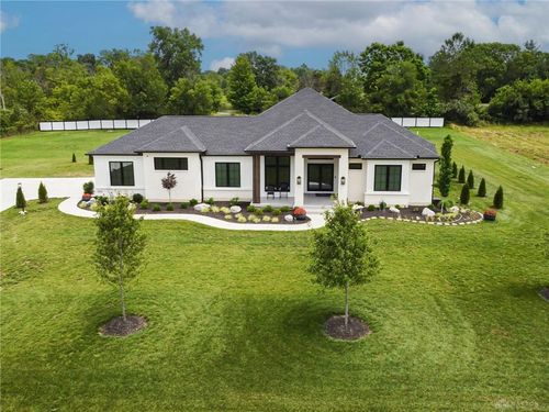 4904 Bunnell Hill Rd, Lebanon, OH, 45036-9050 | Card Image