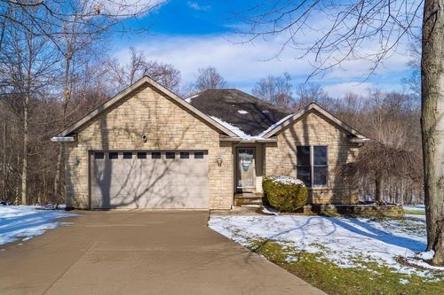 66 Valley Court, Howard, OH, 43028 | Card Image