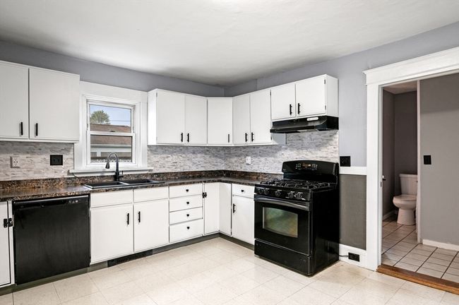 2 Avon St, House other with 3 bedrooms, 2 bathrooms and 4 parking in Peabody MA | Image 14
