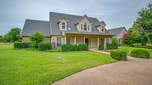 500 Navajo Ct, Runaway Bay, TX, 76426-4530 | Card Image