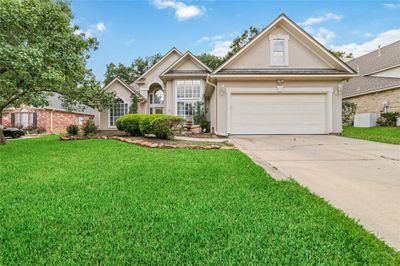 156 April Wind Drive, House other with 3 bedrooms, 2 bathrooms and null parking in Conroe TX | Image 3