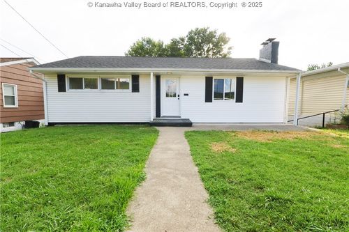 1217 Park Ave, Nitro, WV, 25143-1227 | Card Image