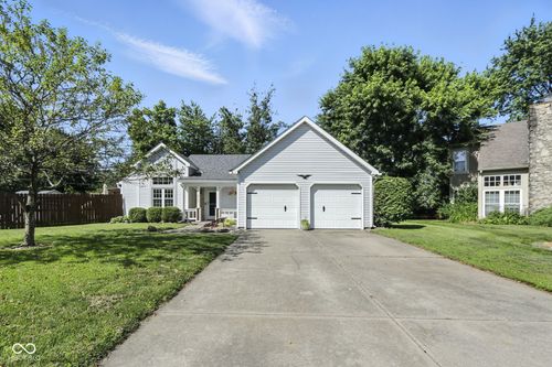 8929 Sunburst Cir, Indianapolis, IN, 46227-9757 | Card Image