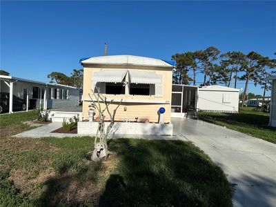 251 Outer Drive W, House other with 1 bedrooms, 1 bathrooms and null parking in Venice FL | Image 1