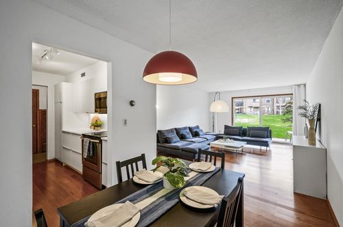 apt-110-2200 Midland Grove Rd, Roseville, MN, 55113-3860 | Card Image