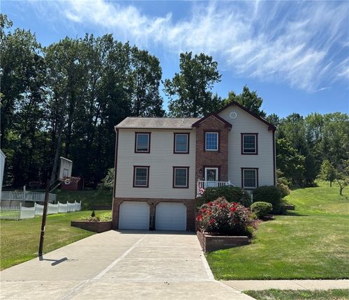 2045 Blossom Dr, Gibsonia, PA, 15044-9293 | Card Image