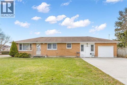410 Mcnaughton Ave E, Chatham, ON, N7L2G9 | Card Image