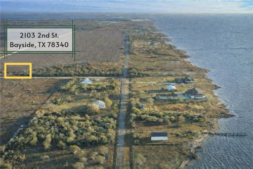 2103 2nd St, Bayside, TX, 78340 | Card Image