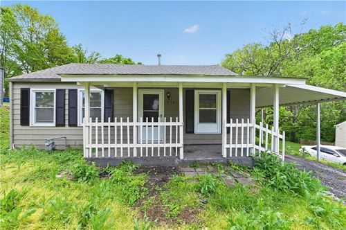 5131 Oakland Ave, Kansas City, KS, 66102-1639 | Card Image