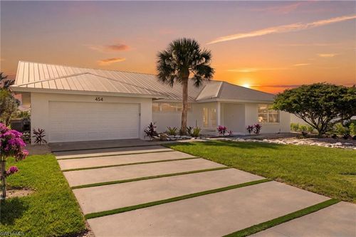 454 Flamingo Ave, NAPLES, FL, 34108-2111 | Card Image