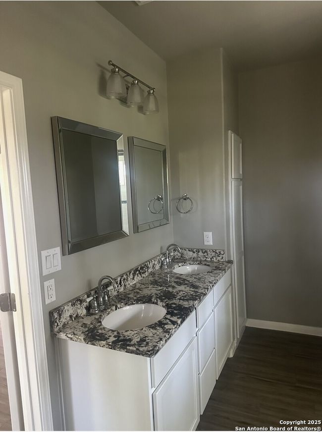 137 Sycamore Cir, House other with 3 bedrooms, 2 bathrooms and null parking in Spring Branch TX | Image 8