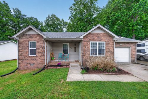 628 Ashley Oaks Dr, Clarksville, TN, 37042-6180 | Card Image