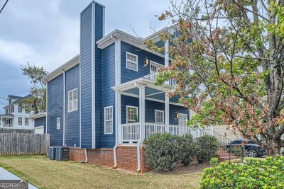 8 Weyman Avenue Sw, House other with 4 bedrooms, 3 bathrooms and null parking in Atlanta GA | Image 2