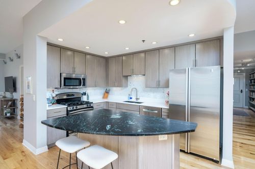 apt-209-370 Marshall Ave, Saint Paul, MN, 55102-1902 | Card Image