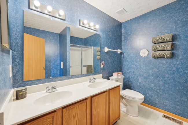 5307 Valley Forge St, Condo with 3 bedrooms, 3 bathrooms and null parking in Orient OH | Image 39