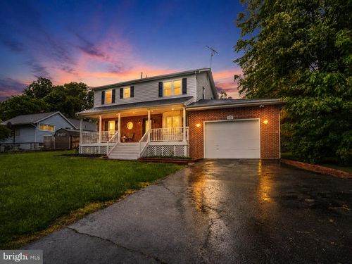 7558 Park Ln, ANNANDALE, VA, 22003-5450 | Card Image