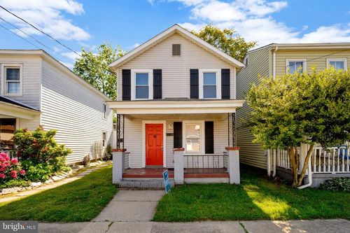 610 Shepherd St, FREDERICKSBURG, VA, 22401-5637 | Card Image